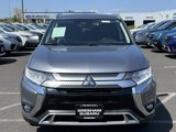 Used 2020 Mitsubishi Outlander SE image 2