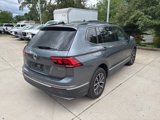 Used 2020 Volkswagen Tiguan SE w/ Panoramic Sunroof Package image 3