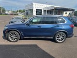 Used 2022 BMW X5 xDrive40i w/ Premium Package image 2
