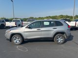 Used 2014 Jeep Cherokee Sport image 2