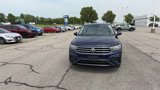 Used 2023 Volkswagen Tiguan SE w/ Panoramic Sunroof Package image 3