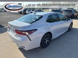 Used 2024 Toyota Camry SE image 6
