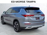 Used 2023 Mitsubishi Outlander SE image 3