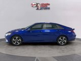 Certified 2022 Hyundai Elantra Limited w/ Preferred Accessory Package image 2