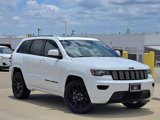 Used 2020 Jeep Grand Cherokee Altitude image 2