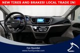 Used 2020 Chrysler Pacifica Touring image 5