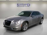 Used 2018 Chrysler 300 Limited w/ Safetytec Plus Group image 2