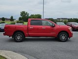 Used 2021 Nissan Titan SV image 6
