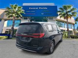 New 2025 Chrysler Pacifica Select image 5