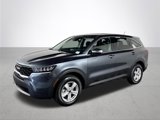 Used 2023 Kia Sorento LX image 2