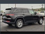 Used 2022 Jeep Grand Cherokee Limited image 3