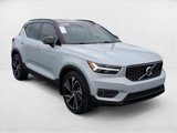 Used 2022 Volvo XC40 T5 R-Design w/ Protection Package Premier image 3