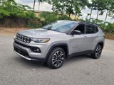 Used 2023 Jeep Compass Limited image 3