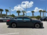 Used 2017 Nissan Altima 2.5 SV image 3
