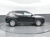 Used 2022 Jeep Compass Latitude image 3