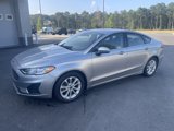 Used 2020 Ford Fusion SE image 2