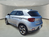Used 2022 Hyundai Venue SEL image 3