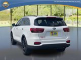 Used 2019 Kia Sorento S image 3