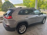 Used 2019 Jeep Cherokee Latitude w/ Popular Appearance Group image 3