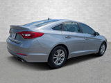 Used 2017 Hyundai Sonata SE image 2