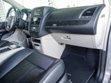 Used 2014 Chrysler Town & Country Touring image 4