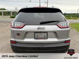 Used 2019 Jeep Cherokee Limited image 5