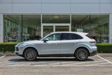 Used 2022 Porsche Cayenne image 2