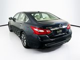 Used 2017 Nissan Altima 2.5 SV w/ Convenience Package image 5