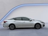 Used 2023 Nissan Altima 2.5 SV image 3