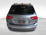 Used 2021 Volkswagen Tiguan SE w/ Panoramic Sunroof Package image 5