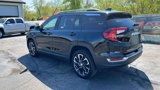 Used 2022 GMC Terrain SLT w/ Tech Package image 5