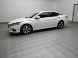 Used 2022 Nissan Altima 2.5 SV image 2