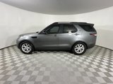 Used 2017 Land Rover Discovery SE image 2
