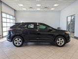 Used 2022 Ford Edge SE image 3