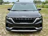 Used 2024 Kia Carnival EX image 2