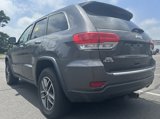 Used 2018 Jeep Grand Cherokee Limited w/ Luxury Group II image 3
