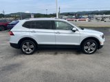Used 2018 Volkswagen Tiguan SEL Premium image 5