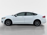 Used 2017 Ford Fusion SE w/ Fusion SE Technology Package image 4