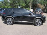 Used 2021 Nissan Rogue SV image 2