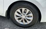 Used 2021 Kia Sedona LX image 3