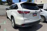Used 2016 Toyota Highlander LE image 2