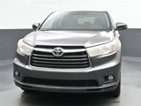 Used 2016 Toyota Highlander XLE image 3