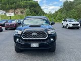 Used 2019 Toyota Tacoma TRD Sport image 2