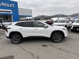 New 2025 Chevrolet Trax LT w/ LT Convenience Package image 3