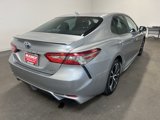 Used 2019 Toyota Camry SE image 3