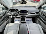 Used 2024 GMC Terrain SLT image 2