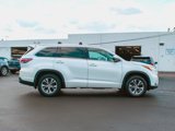 Used 2015 Toyota Highlander XLE image 3