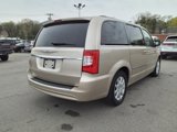 Used 2013 Chrysler Town & Country Touring image 4