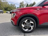Used 2021 Hyundai Venue SEL w/ Premium Package image 2