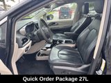 Certified 2022 Chrysler Pacifica Touring-L image 6